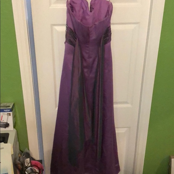 Lavender Bridesmaids dress size 6 - Picture 3 of 6